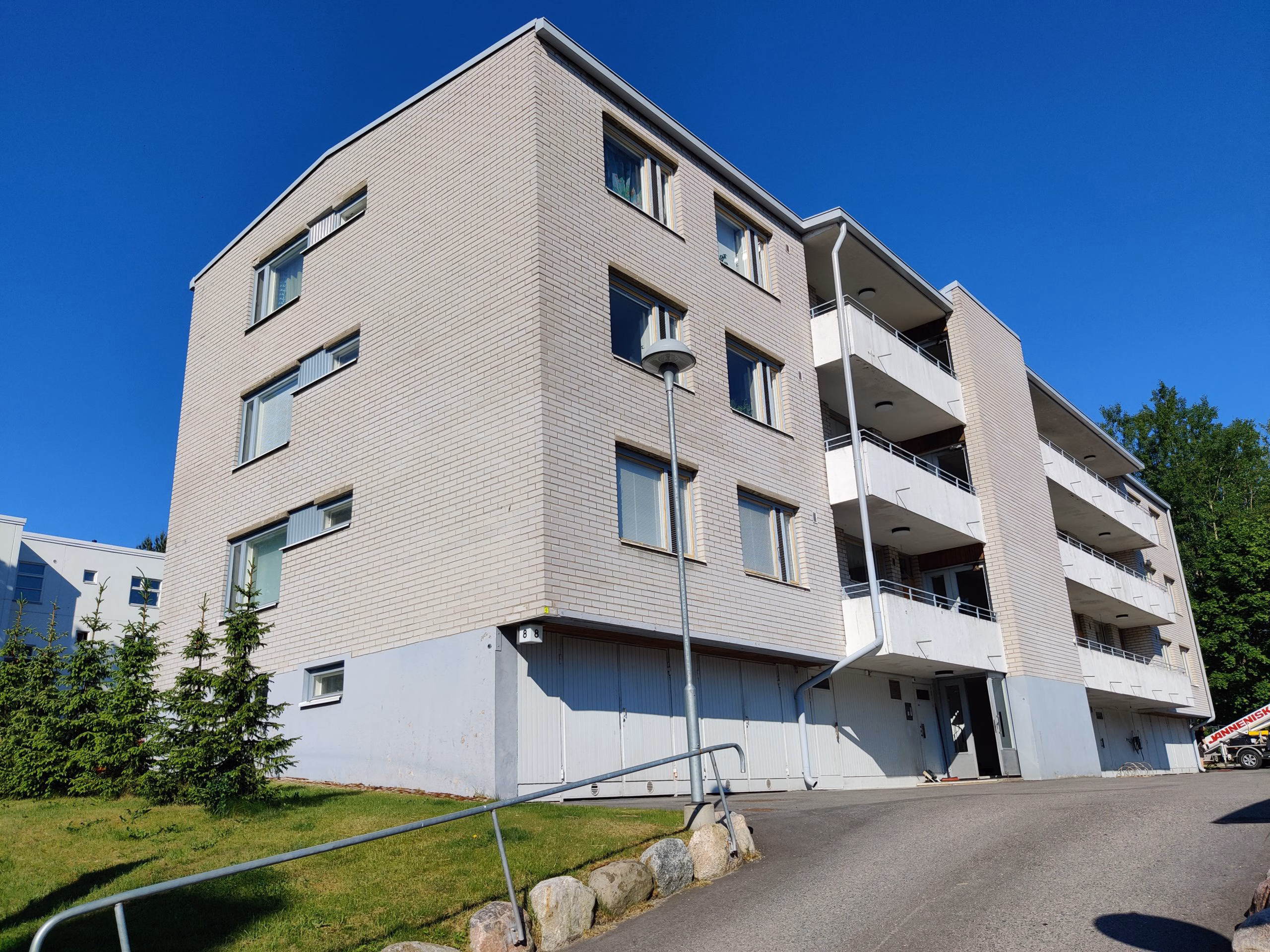 Asunto Oy Jäkäläpolku